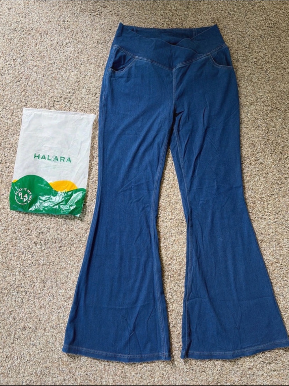 NWT HALARA Navy Blue Flare & Wide Leg Jeans